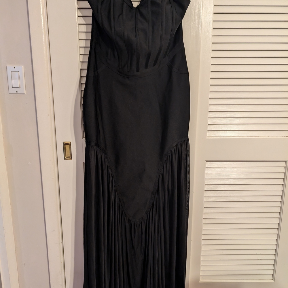 Fashion Nova Strapless Black Dress